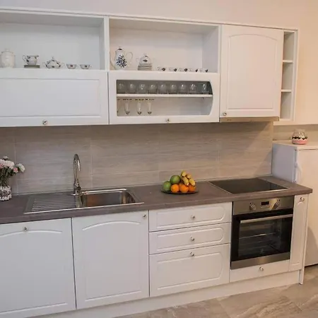 Apartment Cezar2 *