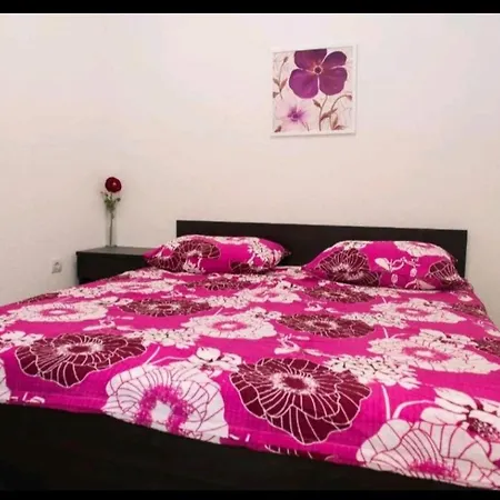 Cezar2 * Rogoznica (Sibenik-Knin)