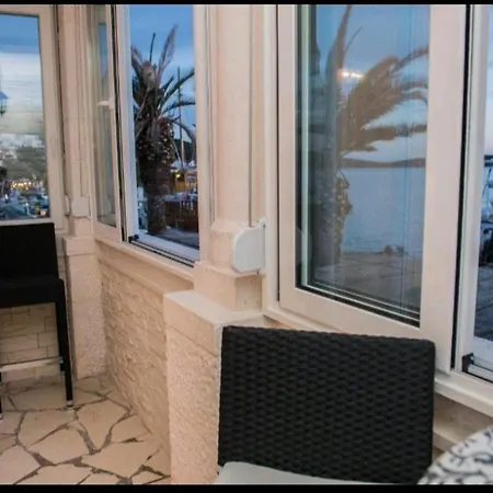 Apartment Cezar2 *
