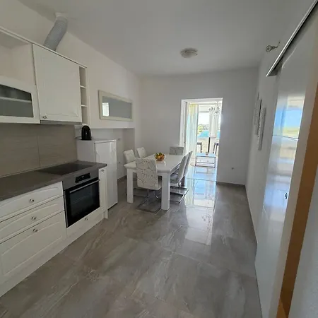 Cezar2 Rogoznica (Sibenik-Knin)