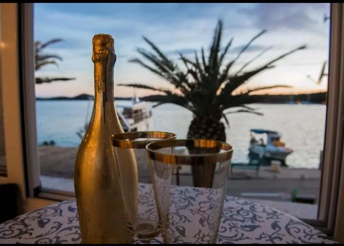 Cezar2 Rogoznica (Sibenik-Knin)