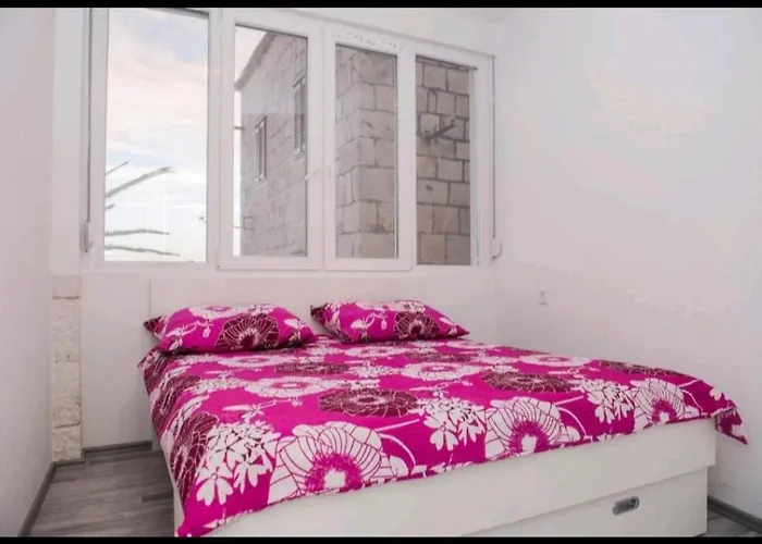 Cezar2 * Rogoznica (Sibenik-Knin)